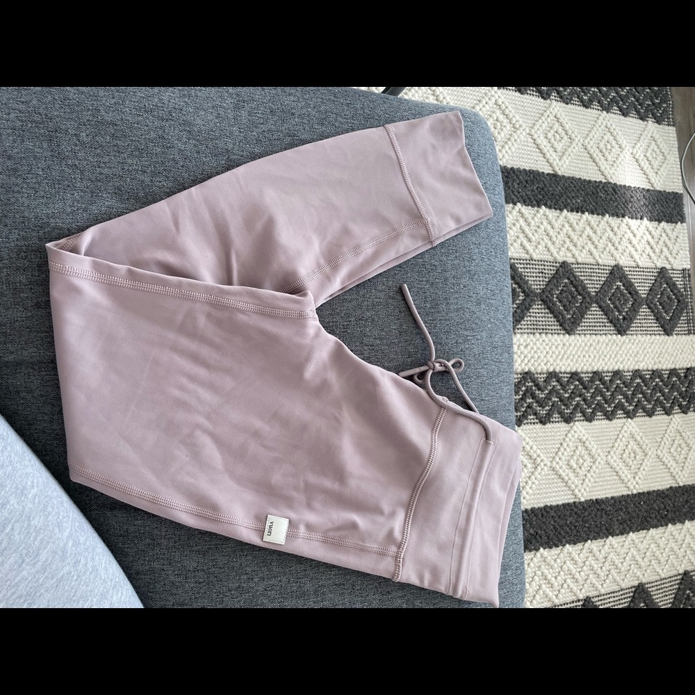 Vuori blush tie leggings size small